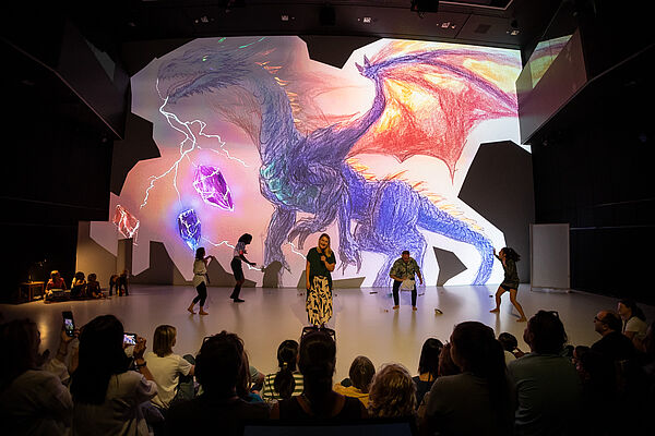 SPOT ON LINZ: PAULA, PETER UND PANINI